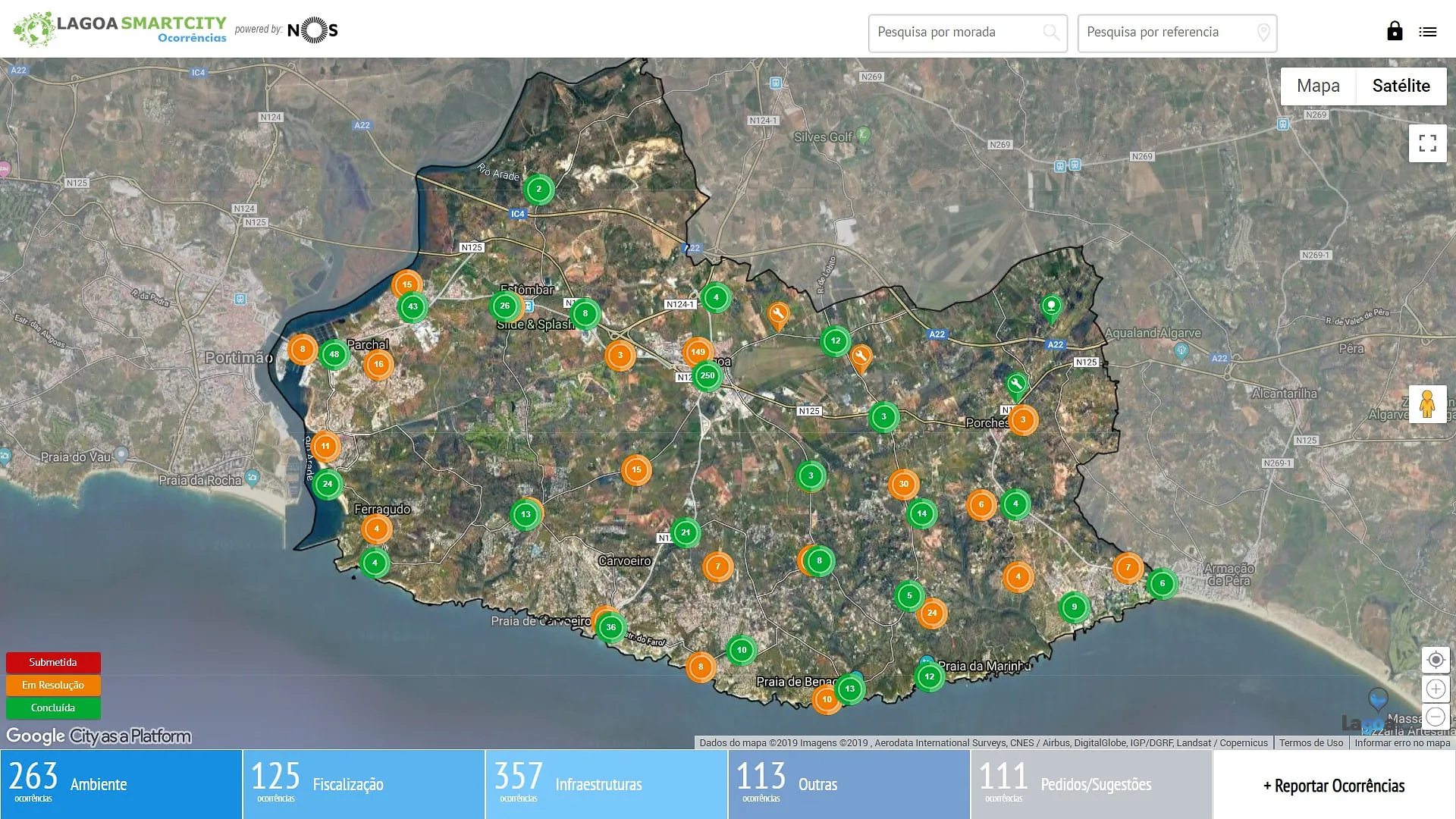 Focus BC team members posing together at their exhibition stand during Portugal Smart Cities Summit.