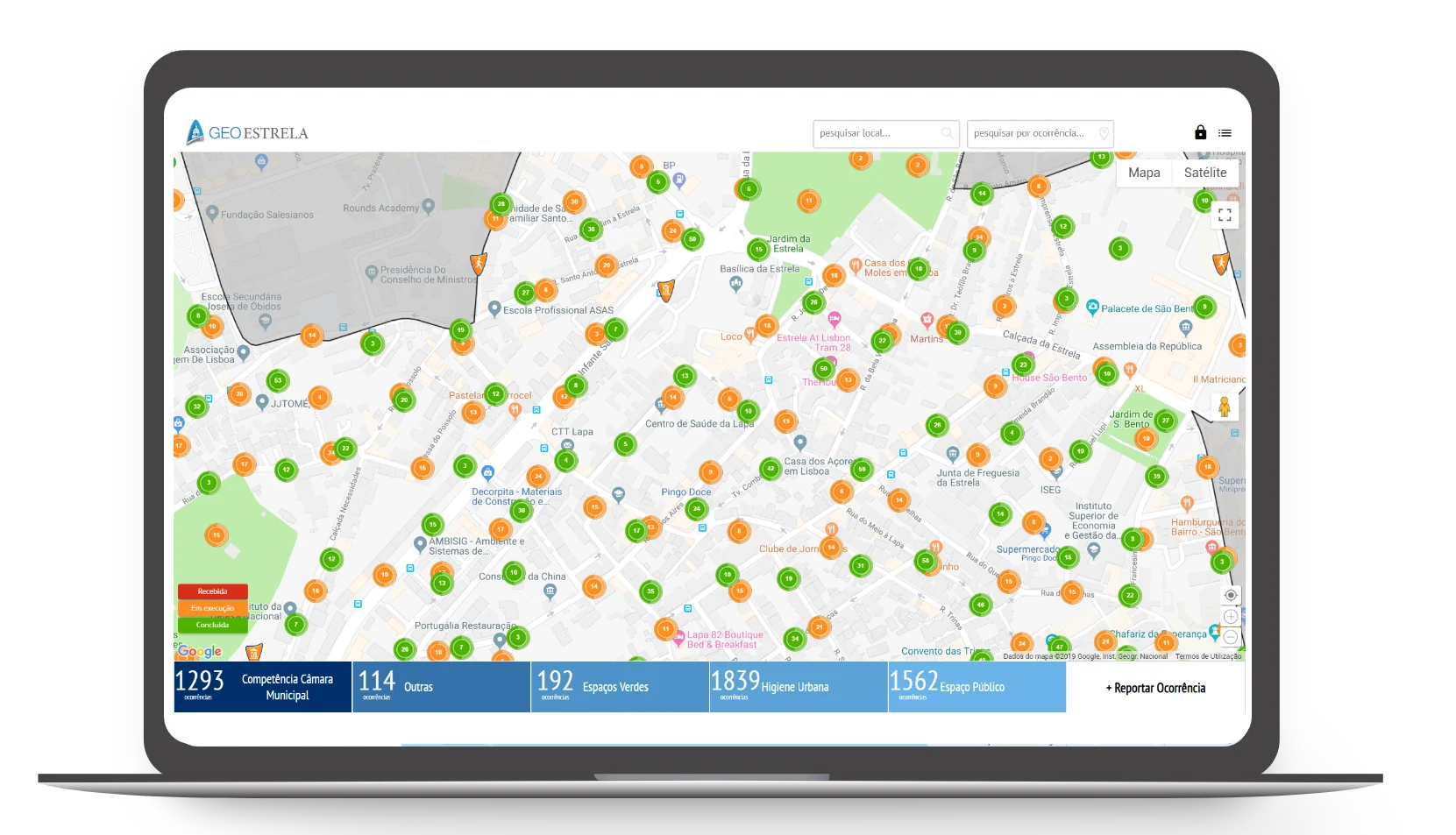 GeoEstrela city management platform displayed on a laptop, showing a map of Estrela with multiple incident markers and urban data categories.